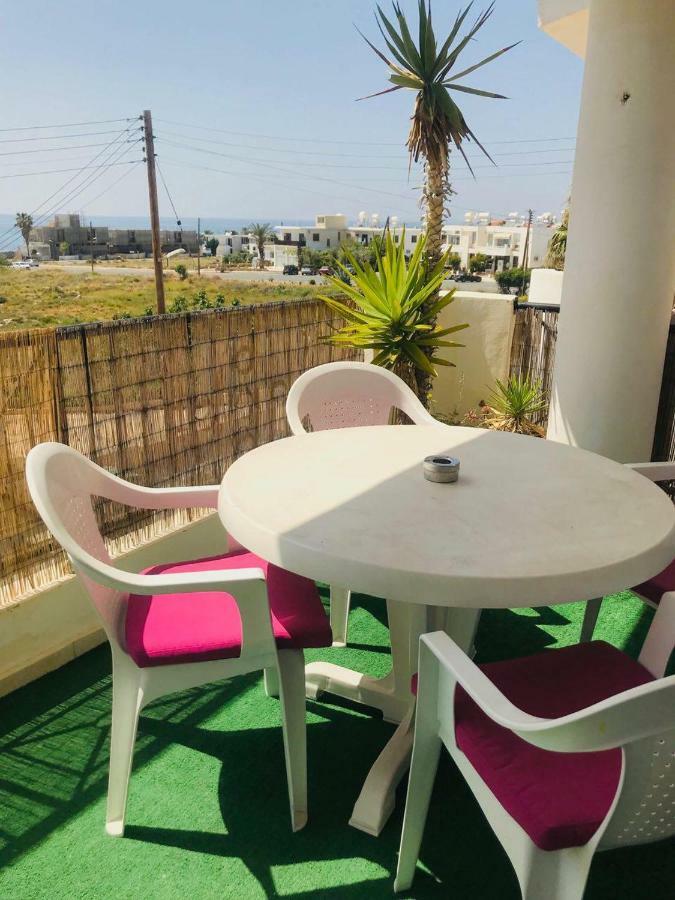 Beautiful Apartment Near The Sea Paphos Eksteriør billede