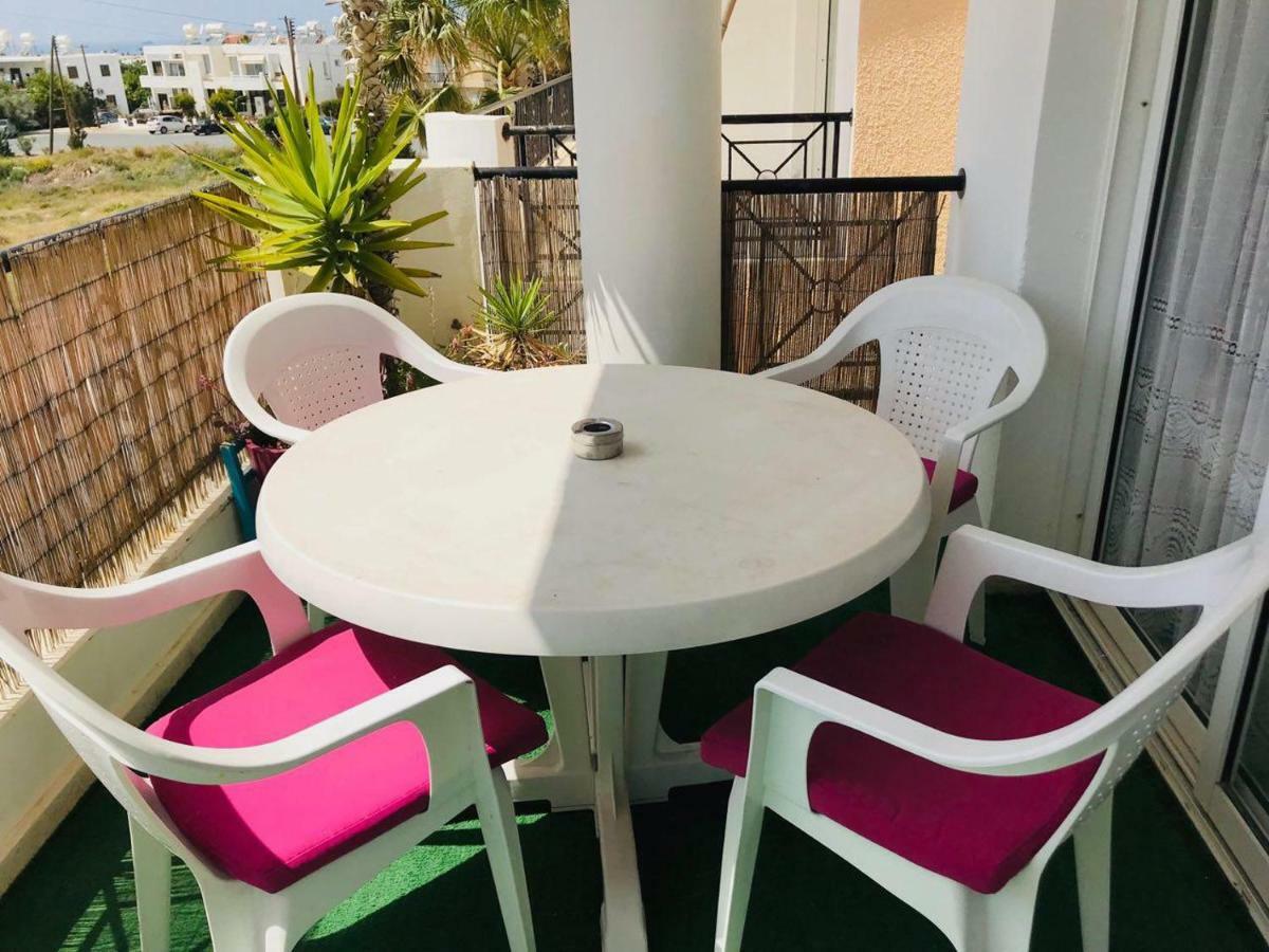 Beautiful Apartment Near The Sea Paphos Eksteriør billede